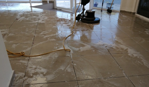 Limpieza y Lavado de pisos en Ensenada, B.C.